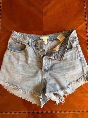 Light Blue Distressed Women's Cut-off Jean Shorts